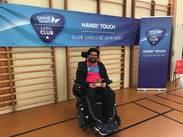 Remise Label club FFH au club Handi Touch'